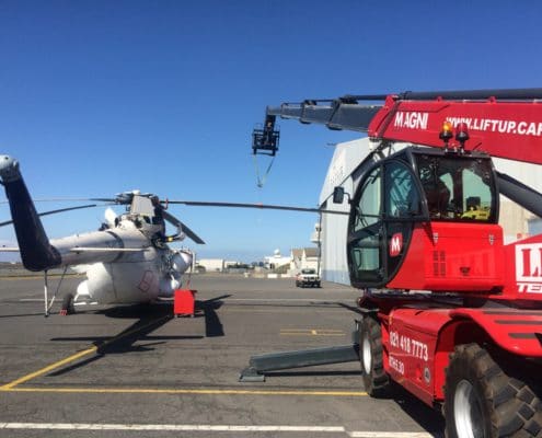 &#26032;&#19975;&#21338;&#51;&#46;&#48;&#109;&#97;&#110;&#98;&#101;&#116;&#120;&#19979;&#36733;A magni telehandler changing the rotors on a helicopter - Liftup Teleporter